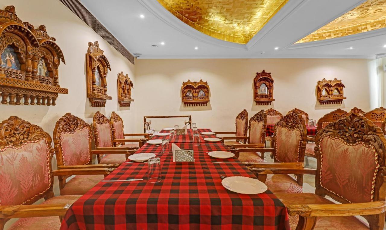 อินทราปุระ ราชธานี Hotel Thiruvananthapuram ภายนอก รูปภาพ