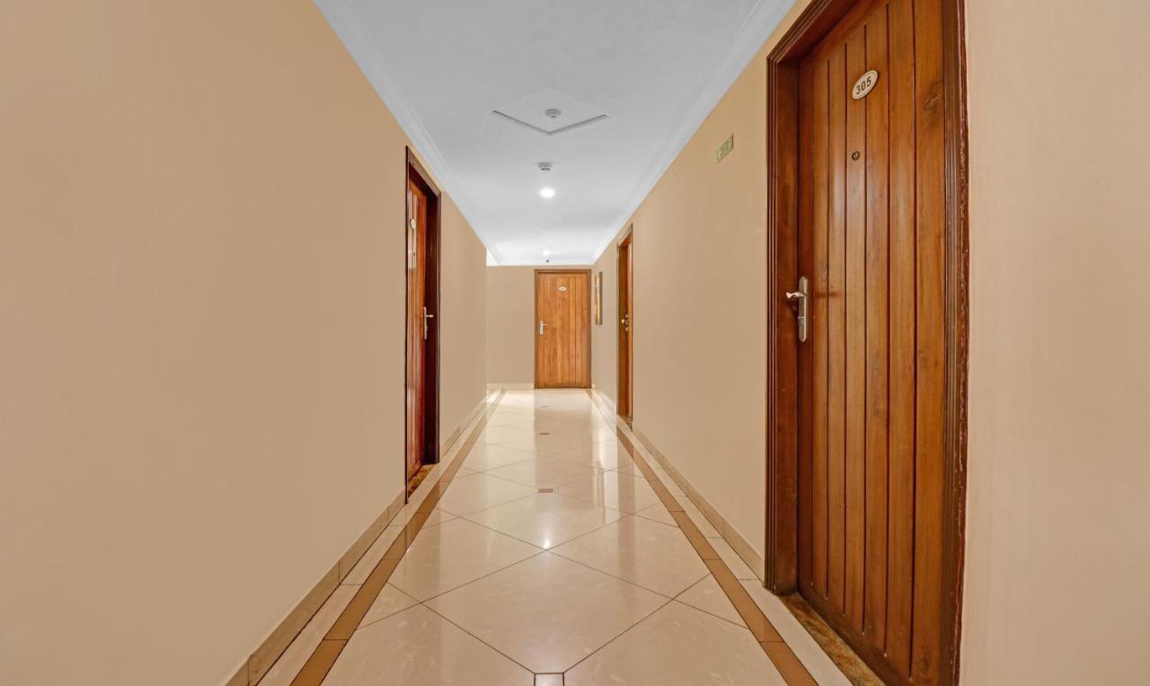 อินทราปุระ ราชธานี Hotel Thiruvananthapuram ภายนอก รูปภาพ