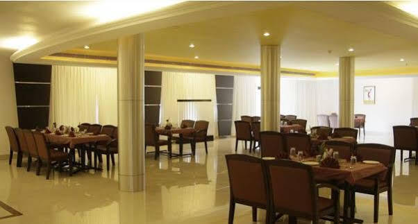 อินทราปุระ ราชธานี Hotel Thiruvananthapuram ภายนอก รูปภาพ