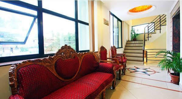 อินทราปุระ ราชธานี Hotel Thiruvananthapuram ภายนอก รูปภาพ