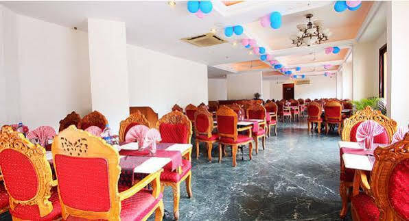 อินทราปุระ ราชธานี Hotel Thiruvananthapuram ภายนอก รูปภาพ